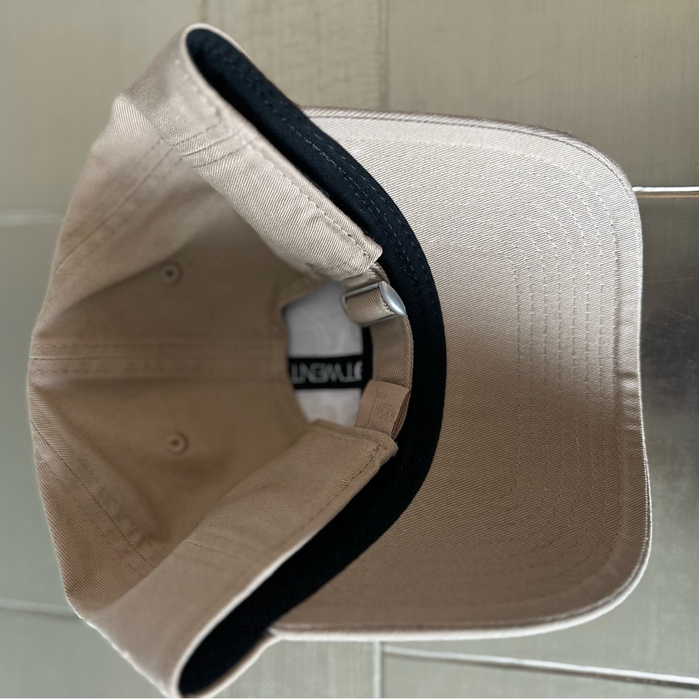 Chicago Bulls Beige Dad Hat New Era 9TWENTY Adjustable Tonal Logo Cap - Picture 4 of 7